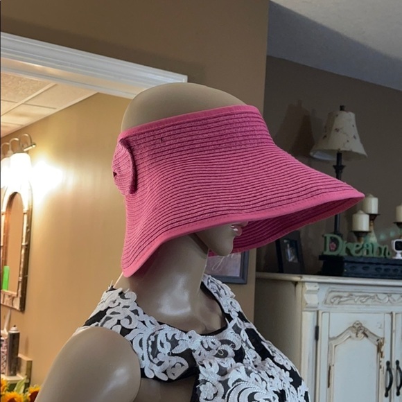 D and Y straw hat Q1,2 - Picture 2 of 6